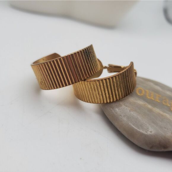 Hoop line patterned clip on earrings estate antique formal evening - Picture 2 of 4